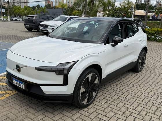 VOLVO EX30 69 KW ELÉTRICO ULTRA
